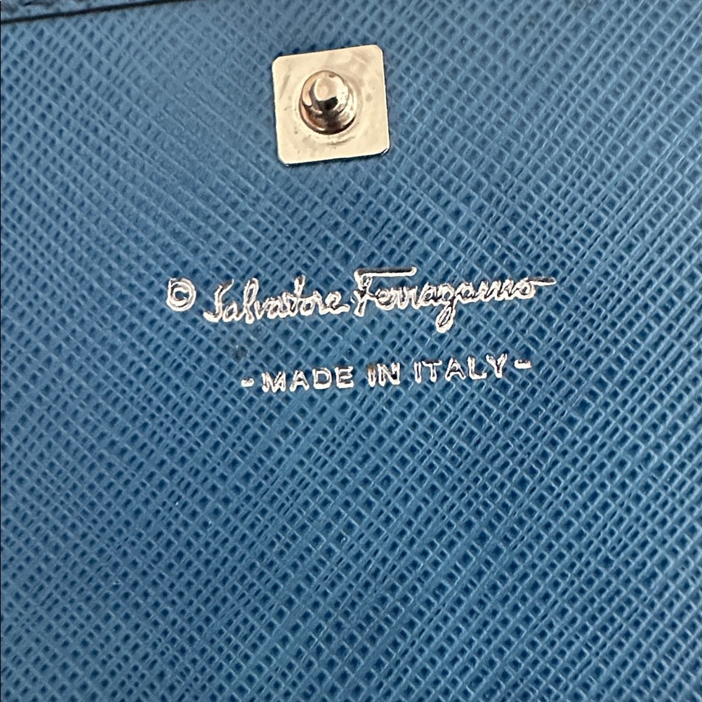 Ferragamo blue wallet bow pristine vintage trifold zip coin storage - Picture 3 of 13